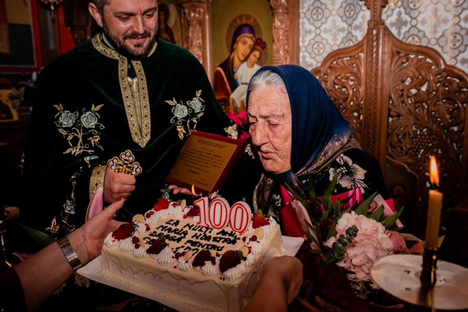 100 de ani aproape de Hristos