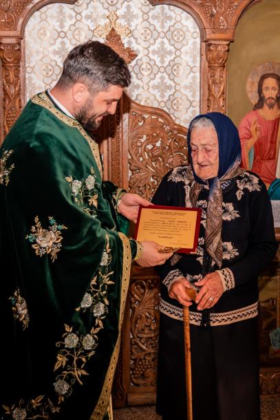 100 de ani aproape de Hristos